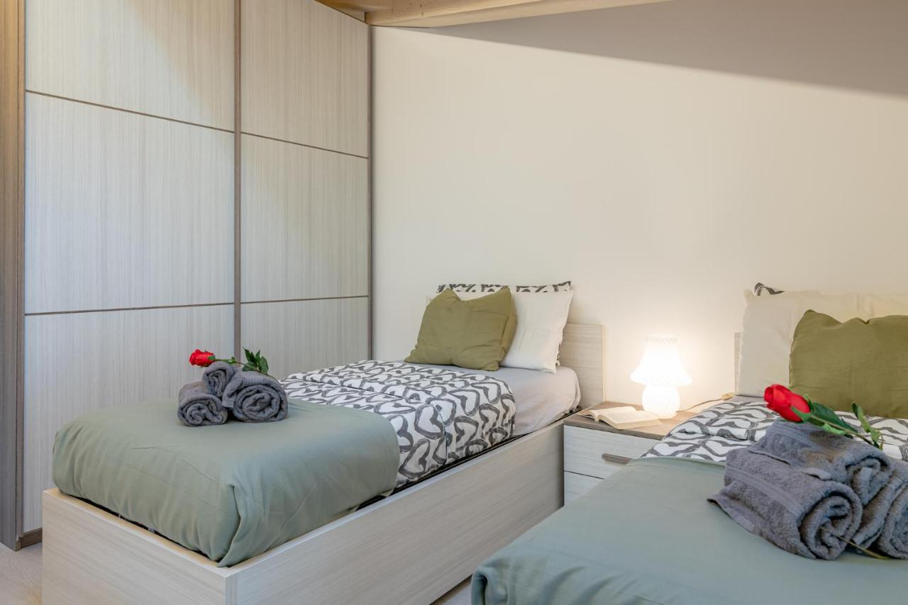[CLASSY APARTMENT] wifi, parking&STUNNING VIEW! Acquaseria Bagian luar foto